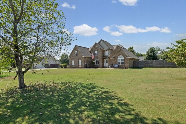 713 Elizabeth Dr