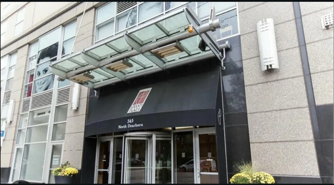 Building Photo - 545 N Dearborn St Rental