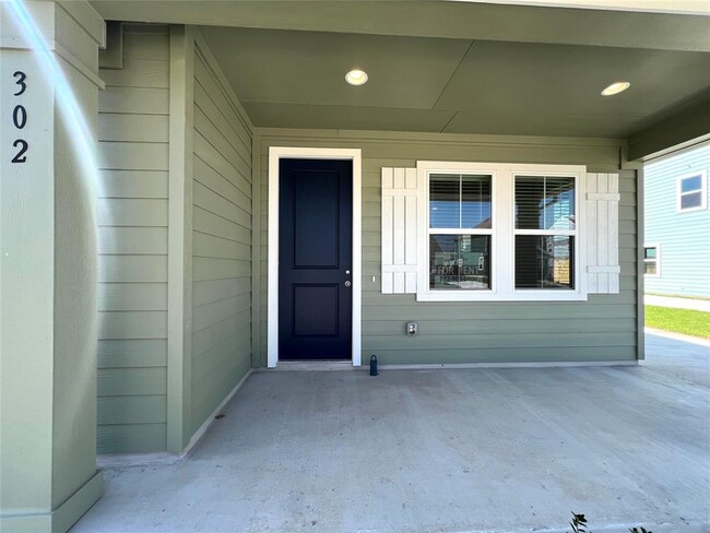 Photo - 302 Elm Br Trl