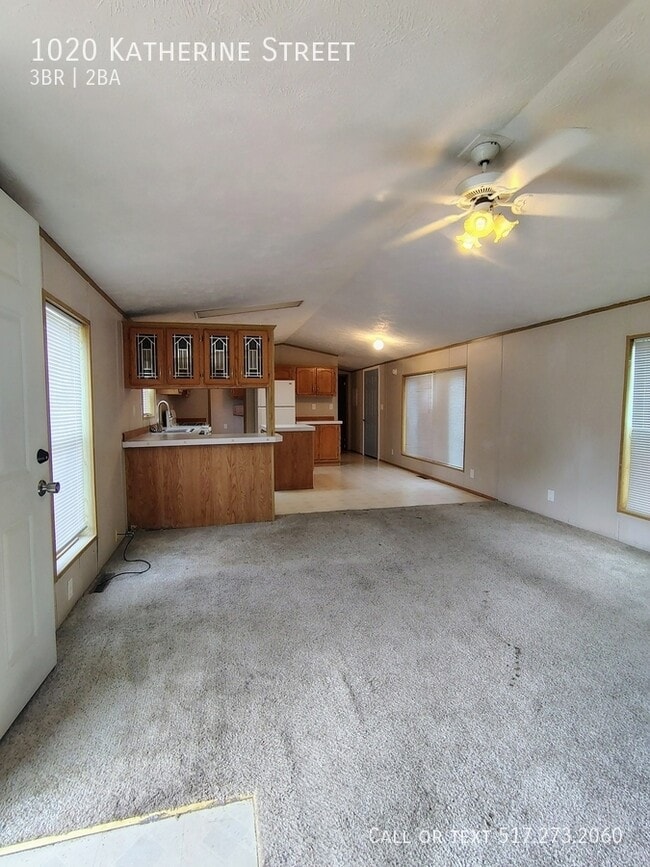 Photo - 1020 Katherine St