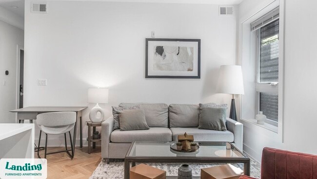 Photo - 3743 12th St NE Unit 5.1404160