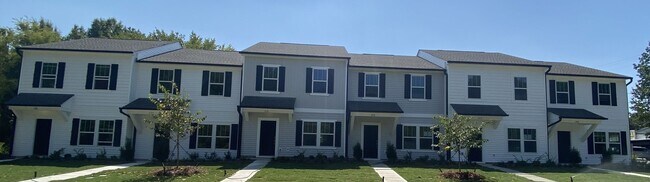 3 Bedroom Townhome Minutes from Downtown O... - 3 Bedroom Townhome Minutes from Downtown O...