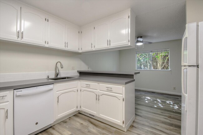 Photo - Sycamore Glen Apartments