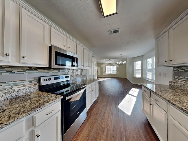 Photo - 626 Mable Dr