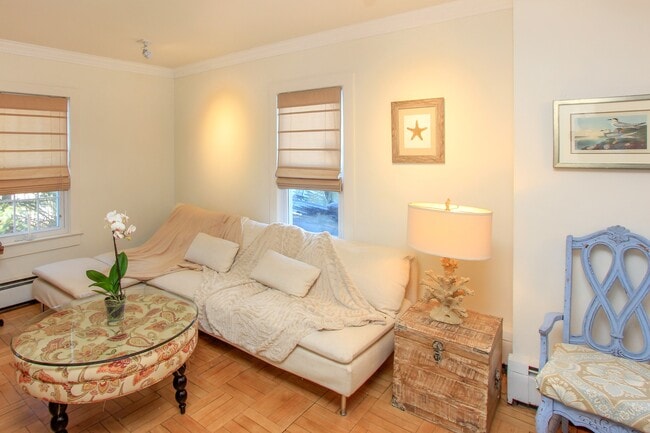 Photo - 291 Division St