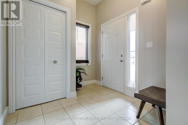 Photo - 106 Eden Oak Trail