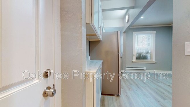 Building Photo - 144 Grand Ave