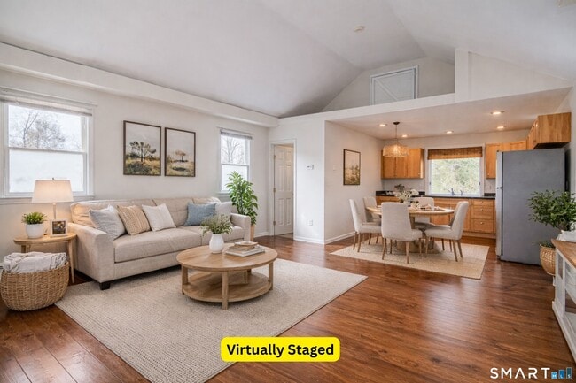 Photo - 92 Whisconier Rd