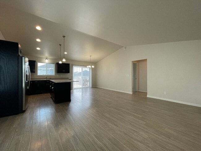 Photo - Spacious 4 bedroom, 3 bath Single Family H...