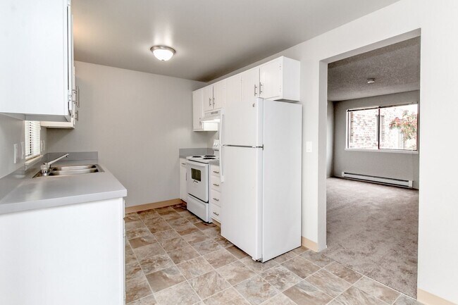 Photo - Olympia Townhouses - 211 Pattison