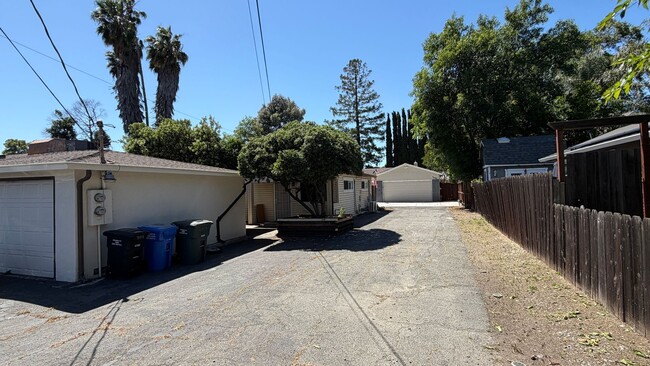Photo - Concord Beautiful 1 bedroom 1 bathroom ADU updated kitchen, 2 car parking, fresh paint