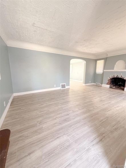 Photo - 5267 Haverhill St