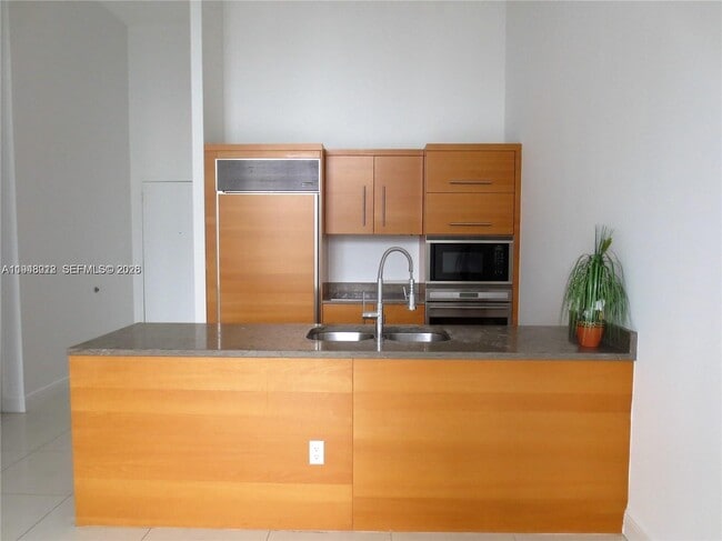 Photo - 475 Brickell Ave Unit 2212