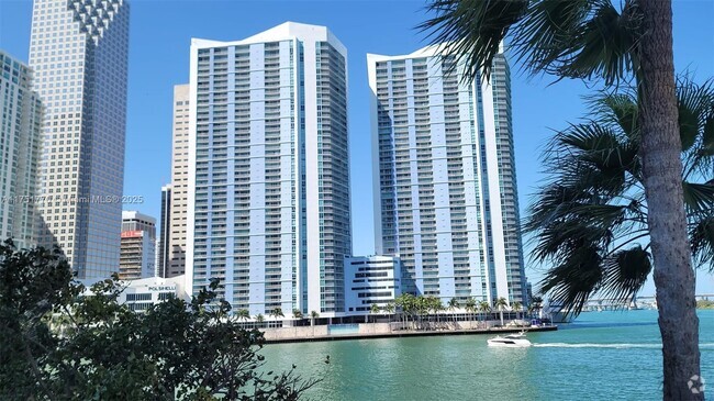 Building Photo - 325 S Biscayne Blvd Unit 3321 Rental