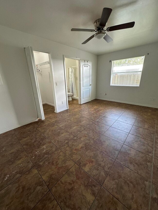 Photo - 1264 36th Ave SW