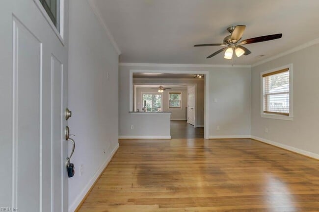 Photo - 1405 Baychester Ave