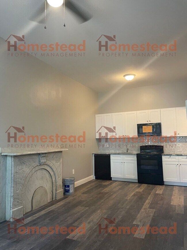 Building Photo - 806 DeKalb St Unit 1