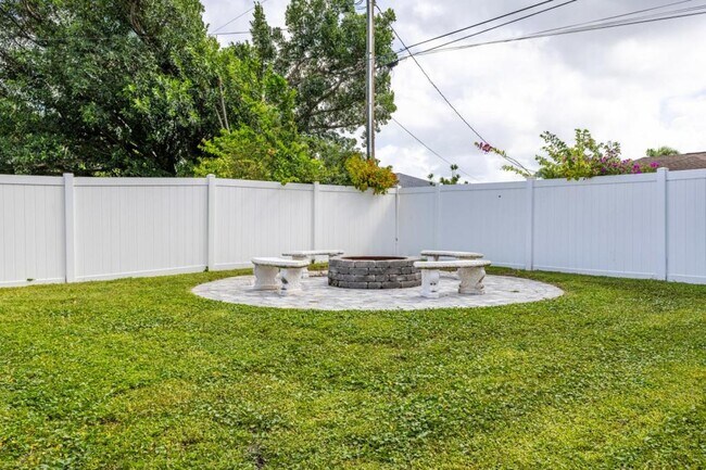 Photo - 2103 SE 8th Ave