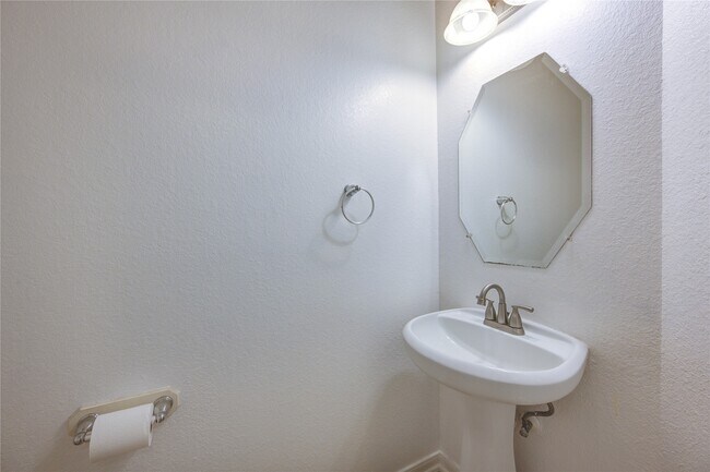 Building Photo - 1130 Glenwood Canyon Ln