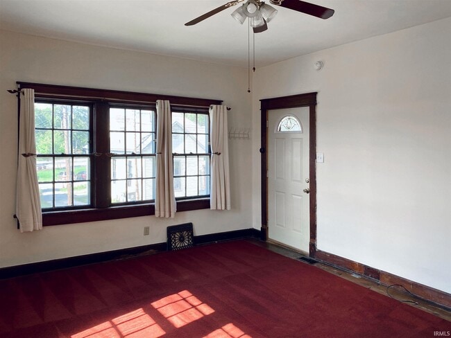 Photo - 314 E Smith Ave