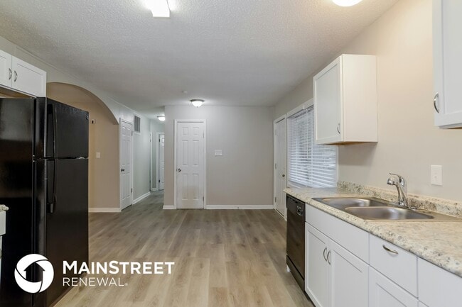 Photo - 10806 Bristol Terrace