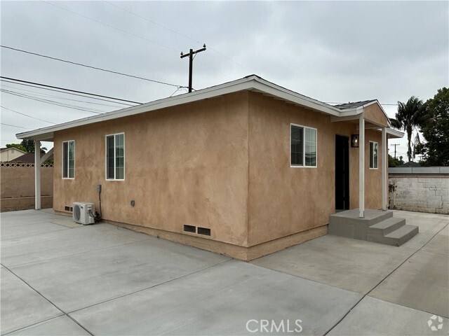 Building Photo - 9517 Stoakes Ave Rental