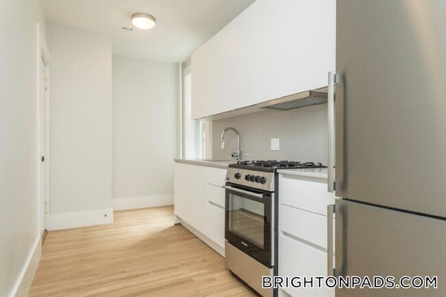 Photo - 288 Chestnut Hill Ave Unidad 12A