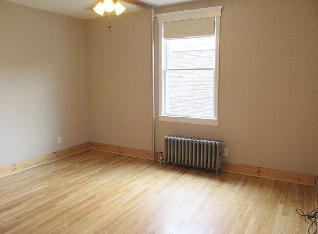 Photo - 88 Thompson St Unit 2