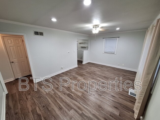 Photo - 921 W Purtscher Dr