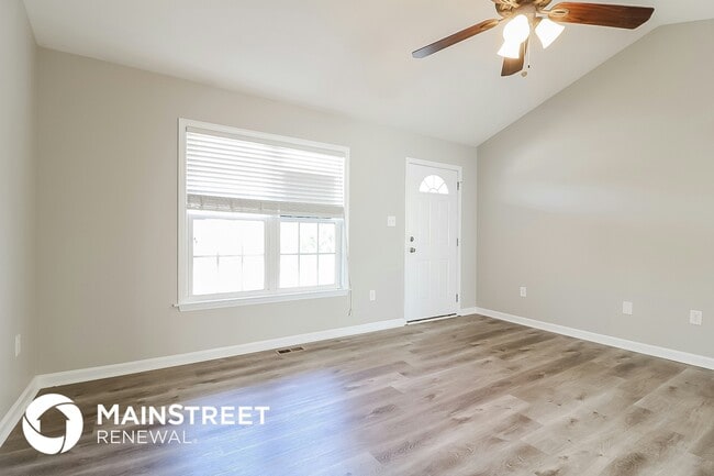 Photo - 448 Sunray Dr