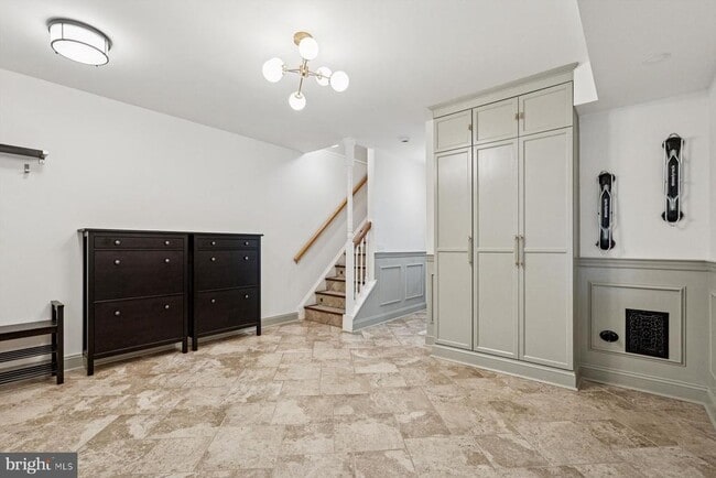 Photo - 284 Parker Ave