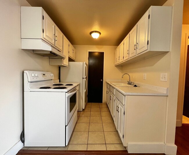 Photo - Mathews634 (KC-JF-NB) Unit C7