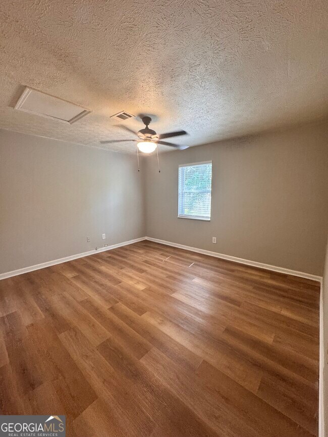 Photo - 2888 Parrott Ave NW