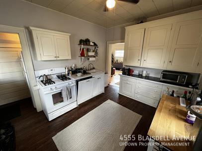 Photo - 4555 Blaisdell Ave
