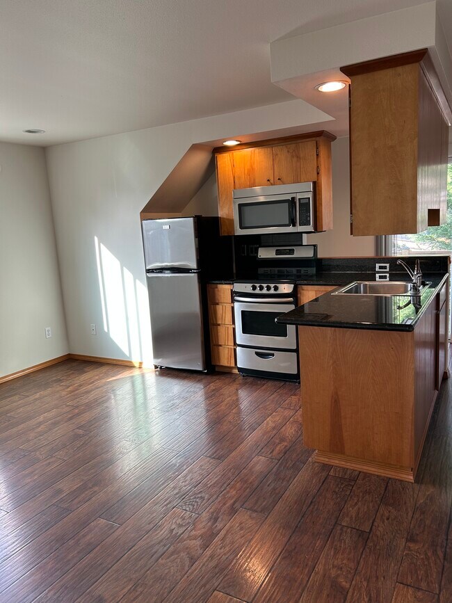 Photo - 240 Lake Louise Dr SW Unidad Lake Louise