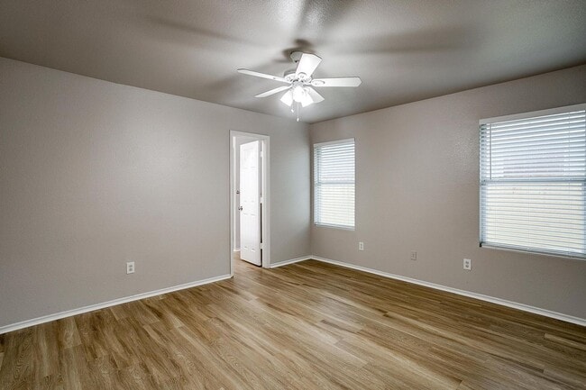 Photo - 2616 Castle Pines Dr