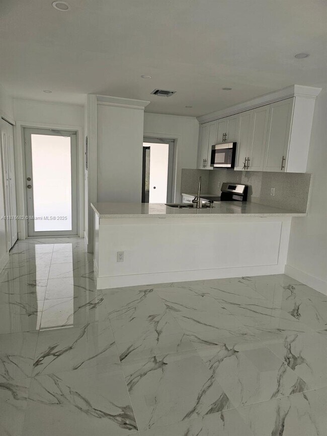 Photo - 3430 NW 52nd Ave Unit 104