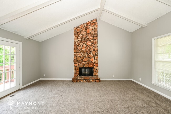 Photo - 632 Cedarmont Dr