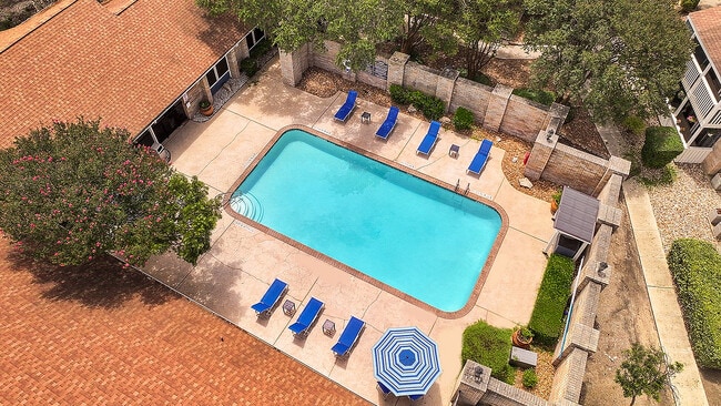 DJI_20260601134435_0200_D - Stoneleigh Apartments