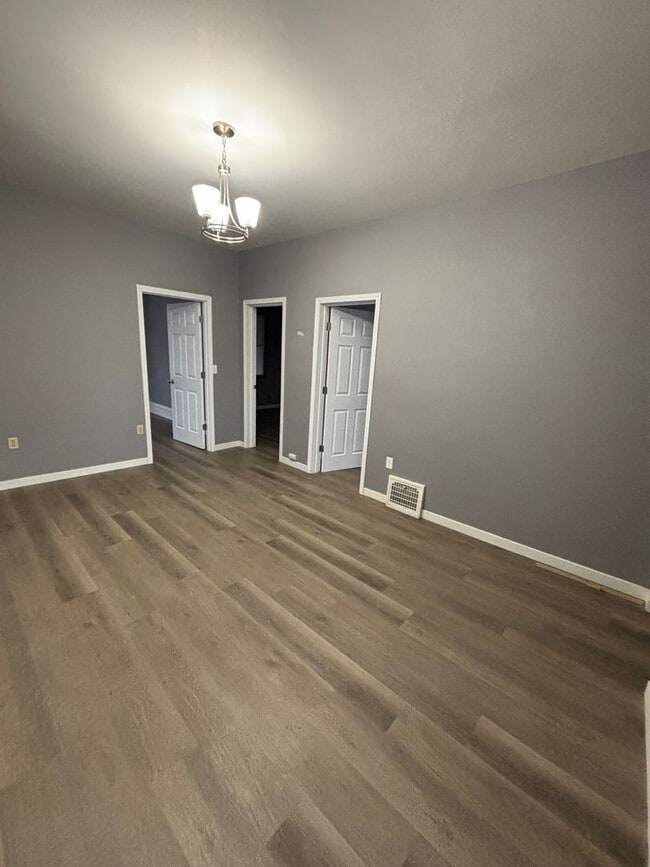 Photo - 810 Cameron Ave Unit 812 Cameron Ave