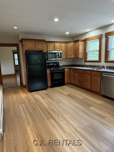 Photo - 98 Alpine St