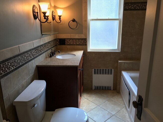 Photo - 510 Belmont St Unidad 2