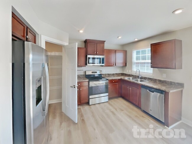 Photo - 5120 Kensal Dr