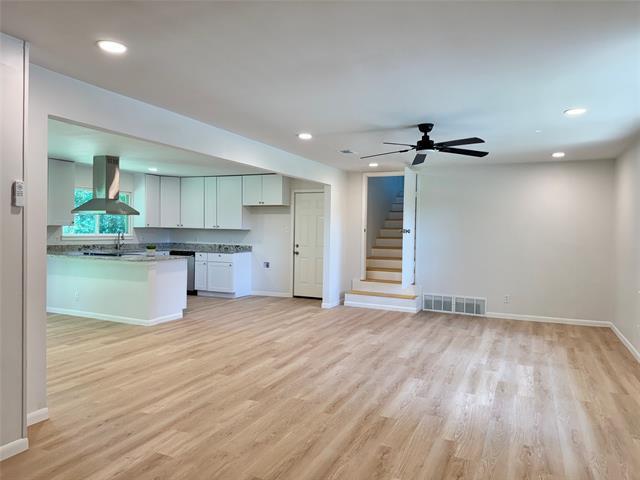 Photo - 1421 S Scullin Ave House