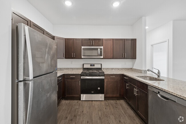 2 habitaciones, 2 baños - 1172 pies cuadrados - Cocina - The Residence at Old York Village