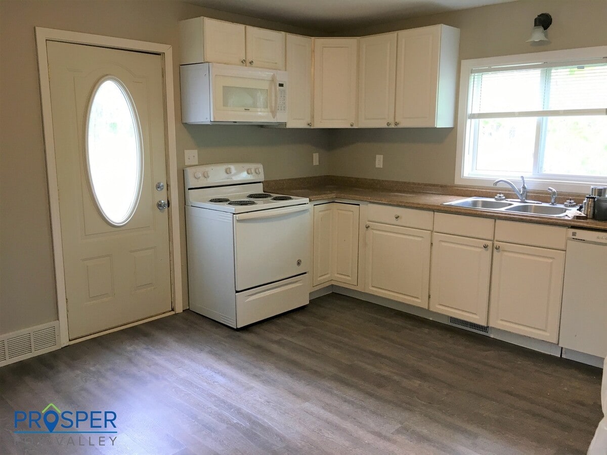 Updated 4 Bedroom Home in Wausau Rental For Rent in Wausau, WI