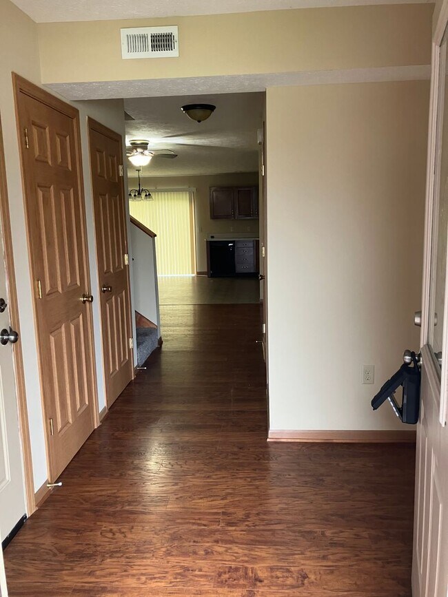 1046 Laurel Tree Ct Unit 1046-C Laurel Tree Ct