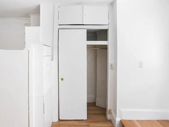 110 Dartmouth St Unit 4