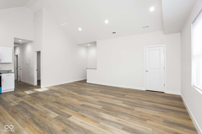 Photo - 2950 Winthrop Ave