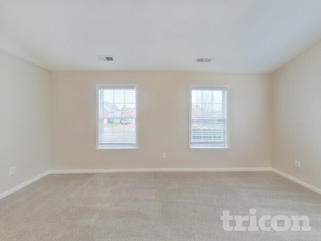 Photo - 2636 Danbury Cir